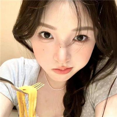 吮指少年